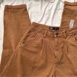 Zara Brown High-Waist Jeans